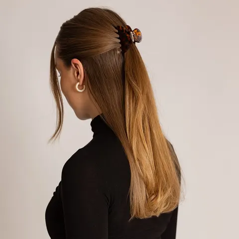 Amber noir